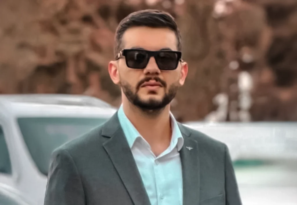 المدير التنفيذي لشركة Haze Vape