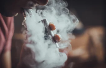 ماذا فعلت السجائر الالكترونية بـ اسامة داوود