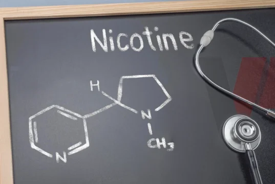 النيكوتين : أداة إدمان أم طريقة علاج؟