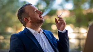 الإقلاع عن التدخين حتى بعد الاربعين