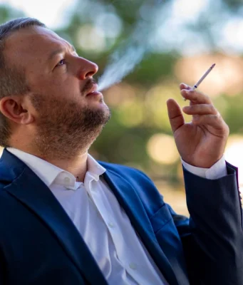 الإقلاع عن التدخين حتى بعد الاربعين يبطئ تدهور الذاكرة : دراسة جديدة من The Lancet الإقلاع عن التدخين حتى بعد الاربعين