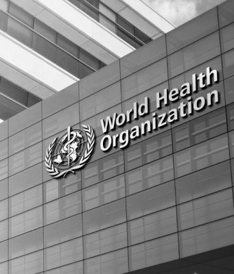 منظمة الصحة العالمية : بين حماية الصحة وضغوط السياسة منظمة الصحة العالمية