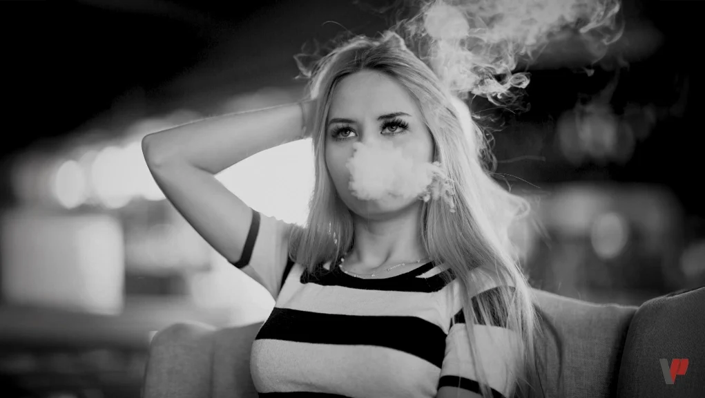 هل فقدت امرأة امريكية قدرتها على الكلام “بسبب السجائر الإلكترونية