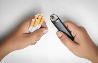 دور السجائر الإلكترونية في الإقلاع عن التدخين