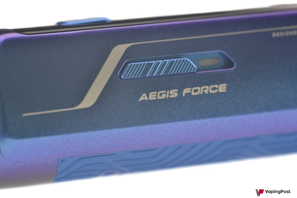 زر جانبي لقفل وتشغيل الجهاز