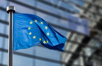 تصريحات المفوض الأوروبي للصحة حول السجائر الإلكترونية