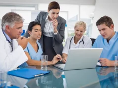 السجائر الإلكترونية أداة للحد من أضرار التدخين