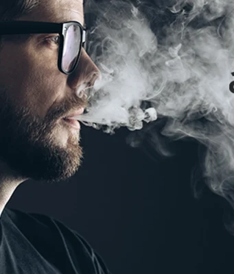 مخاطر السجائر الإلكترونية