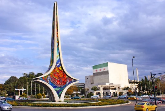 محافظة دمشق تحظر السجائر الإلكترونية