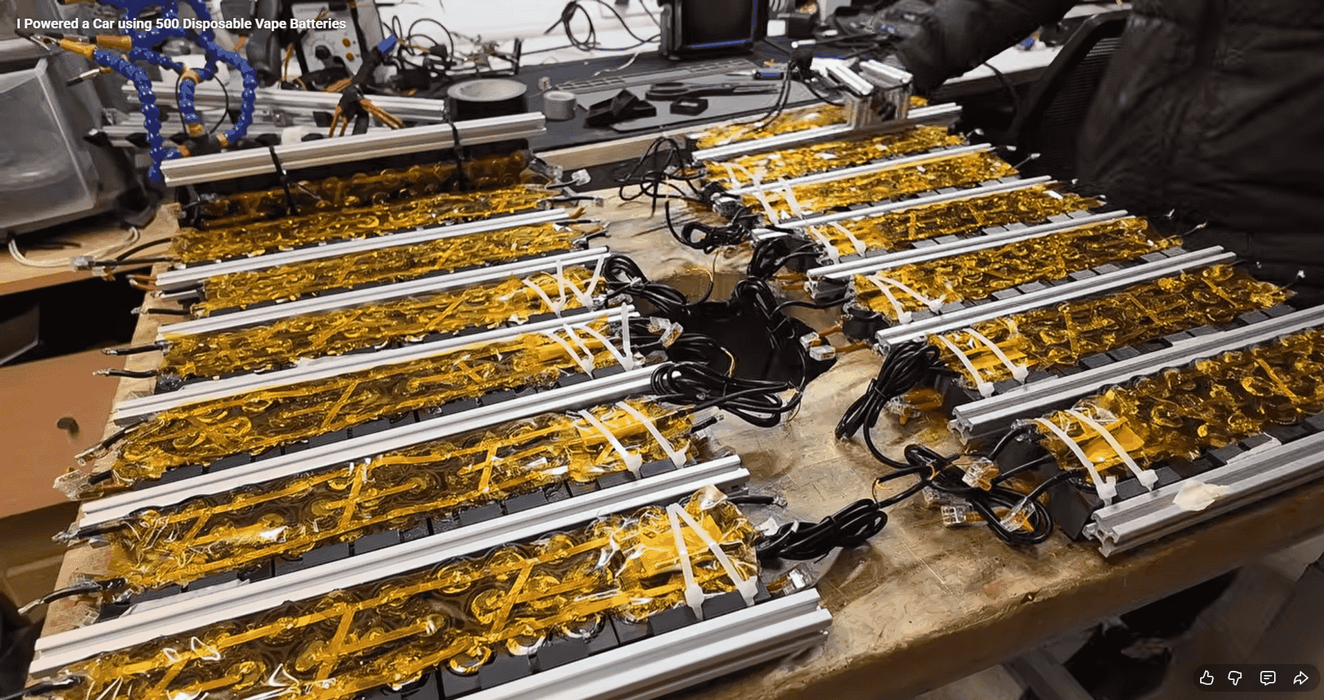 عملية ربط البطاريات