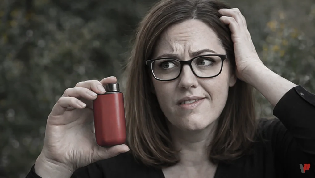 ثقوب في الأسنان بسبب الفيب